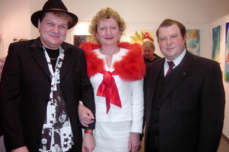 Armin & Sabine Schanz mit dem Galeristen Wolfgang Friedrich